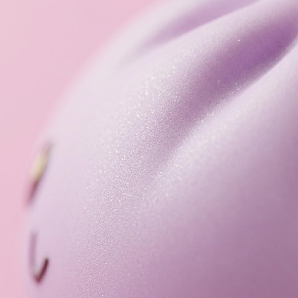 Dumpling Squishy Grijs-Magenta met Bamboe Mandje — macro-close-up van de textuur