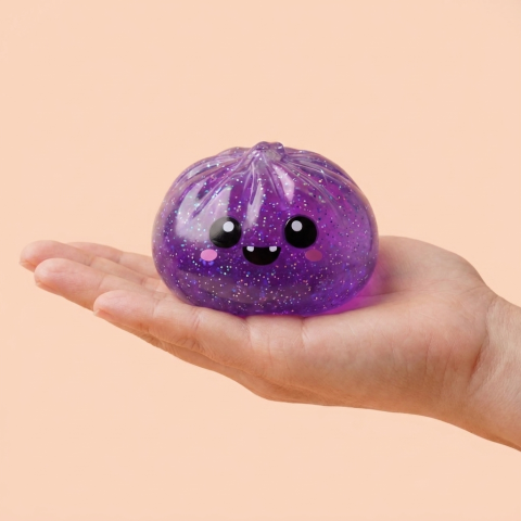 Dumpling Squishy Halloween Set van 5 in de hand gehouden, echte grootte