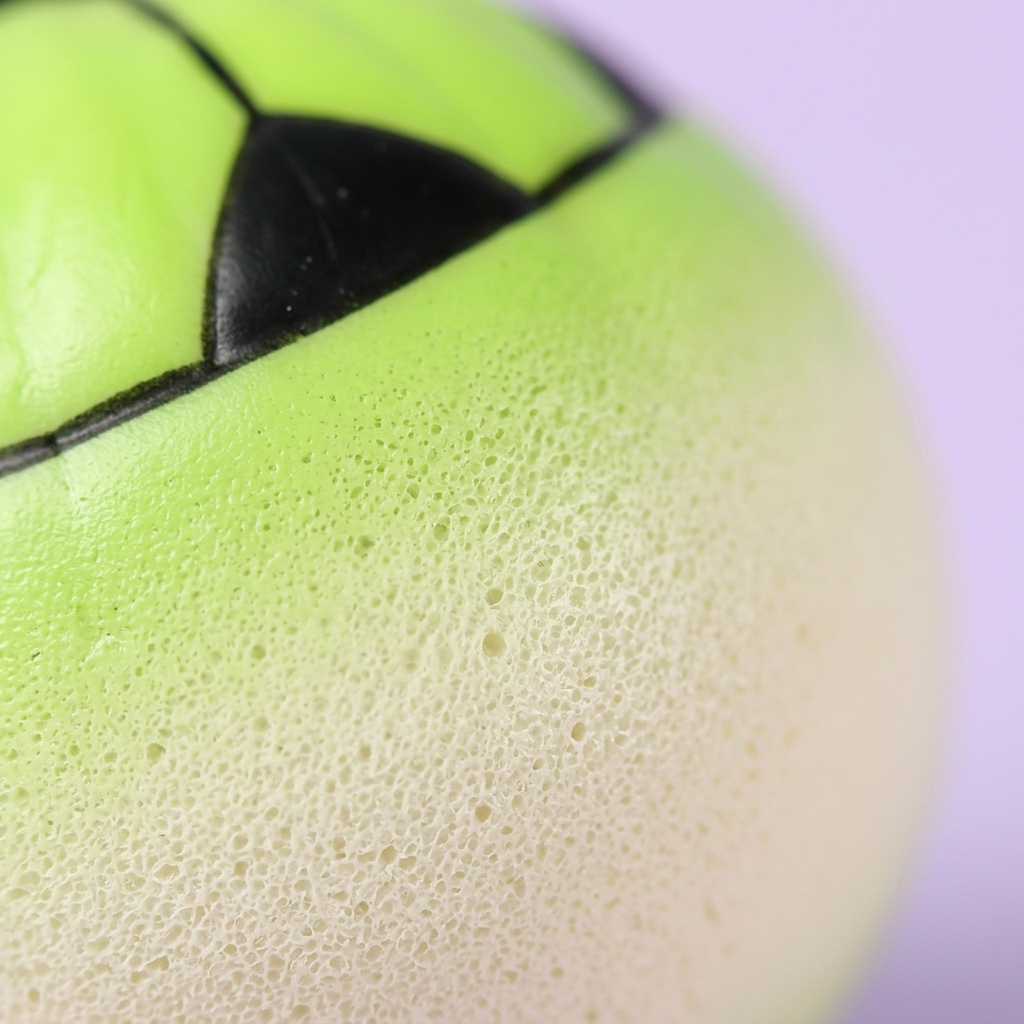 Mystery Dumpling Squishy Voetbal Editie — macro-close-up van de textuur