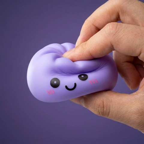 Dumpling Squishy Nachtlampje Zacht Paars tijdens het knijpen, zacht materiaal